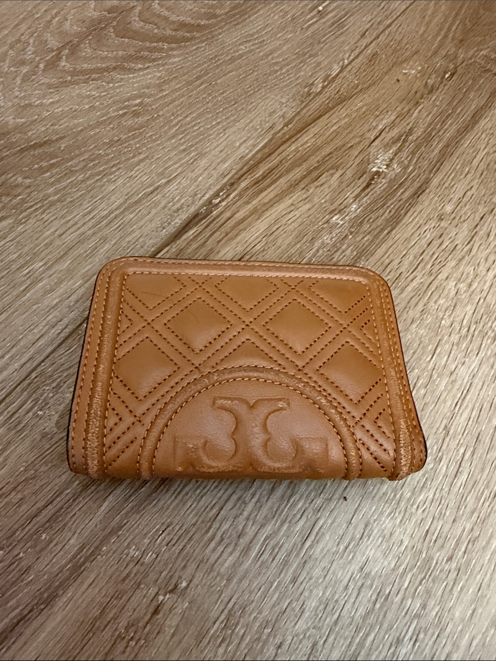 Tory Burch Quilted Leather Wallet in Camel Tan